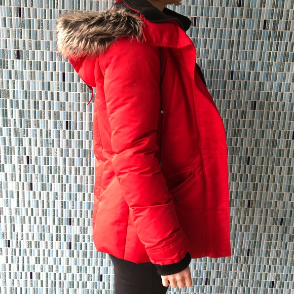 Red Puffer/Ski Jacket with 20% down filling - Picture 3 of 9